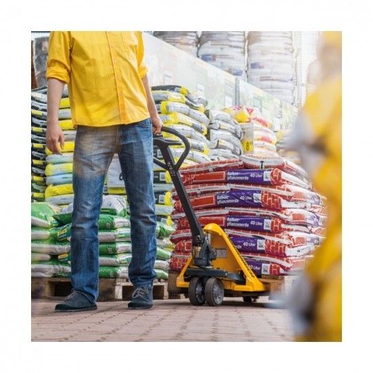 Transpaleta manual Jungheinrich - Modelo AM 22 - Versión angosta (520mm)